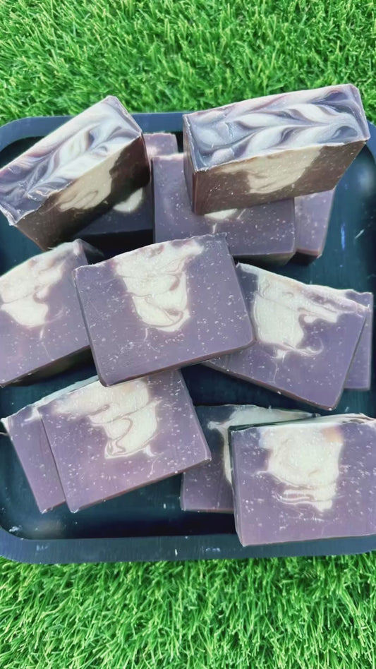 Tobacco Leaf & Amber